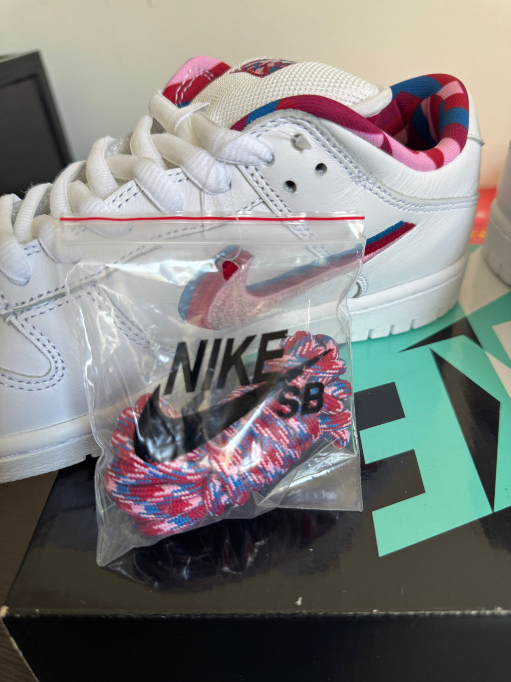 Nike SB Dunk Low OG ‘'Parra”