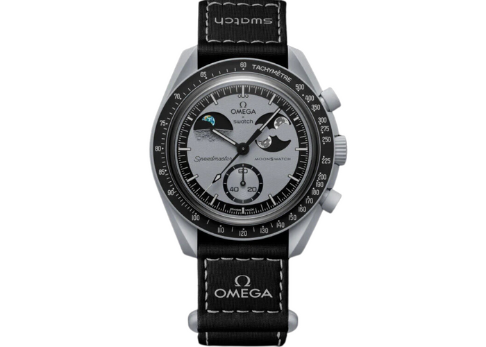 Swatch x Omega Bioceramic Moonswatch Mission to Earthphase - SO33M700