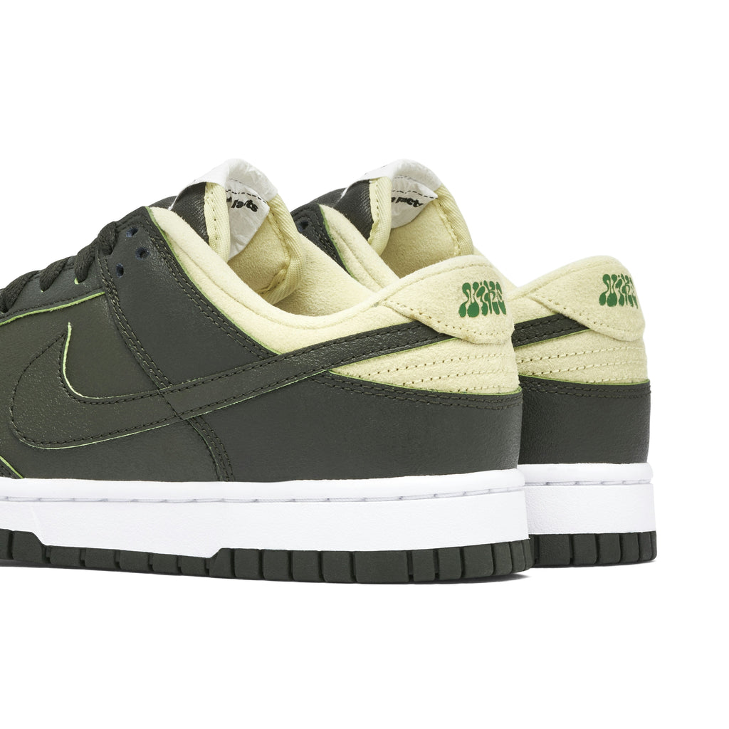 Nike Dunk Low 'Avocado' (W)