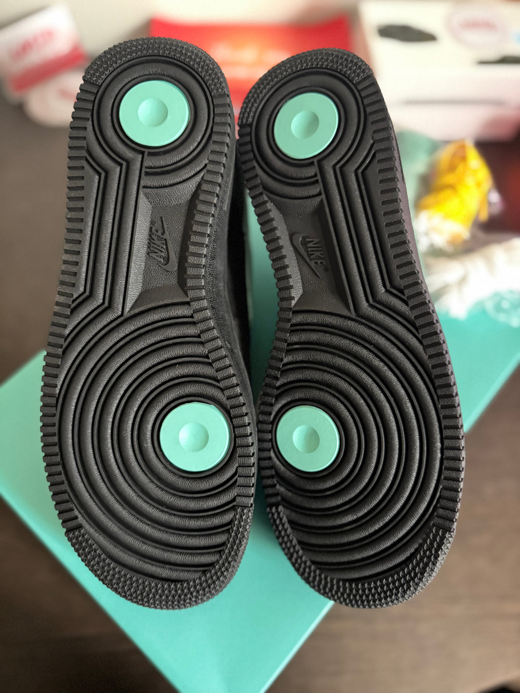 Nike Air Force 1 Low Tiffany & Co. 1837