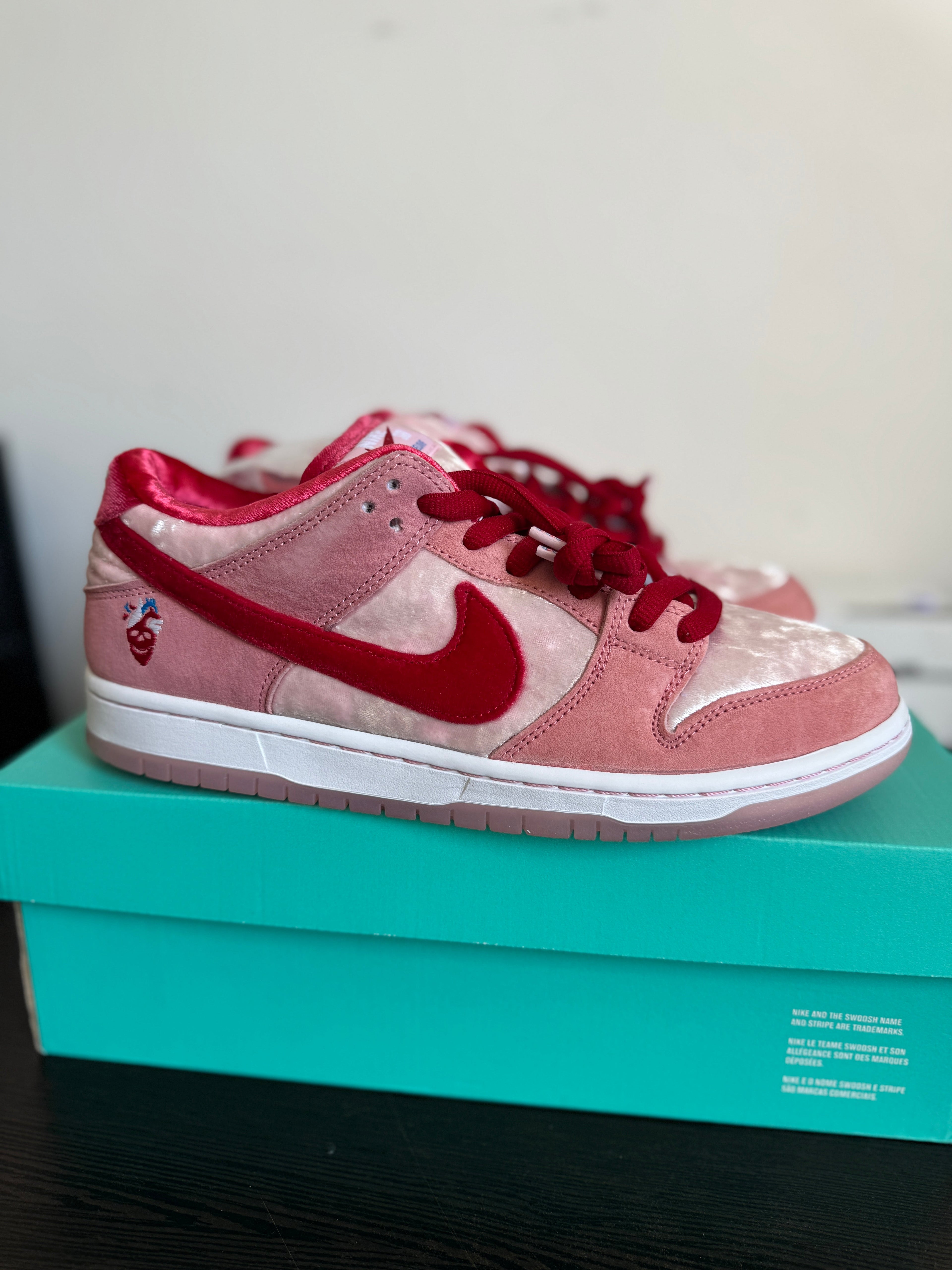 Nike SB Dunk Low 'StrangeLove Skateboards'