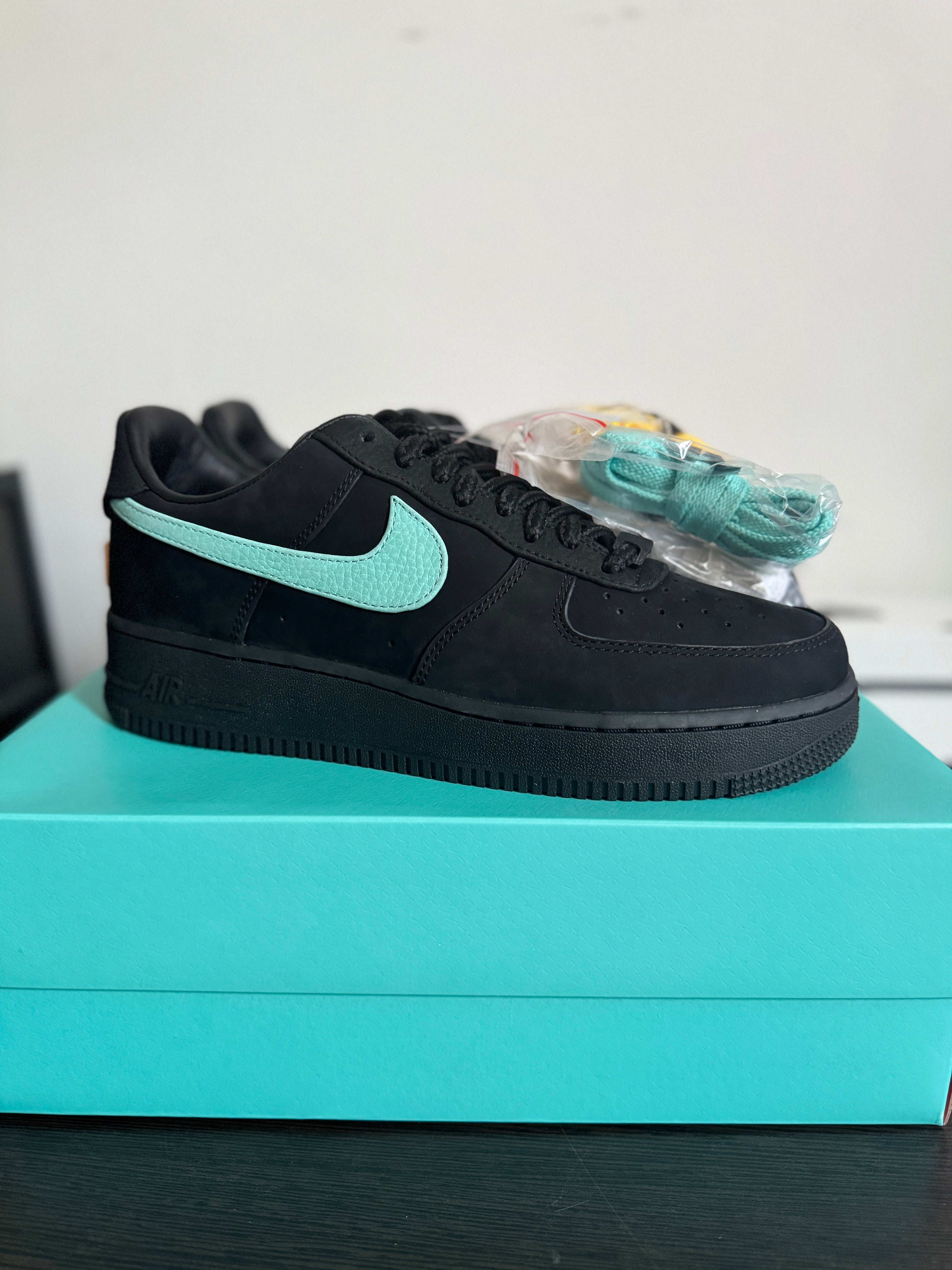 Nike Air Force 1 Low Tiffany & Co. 1837