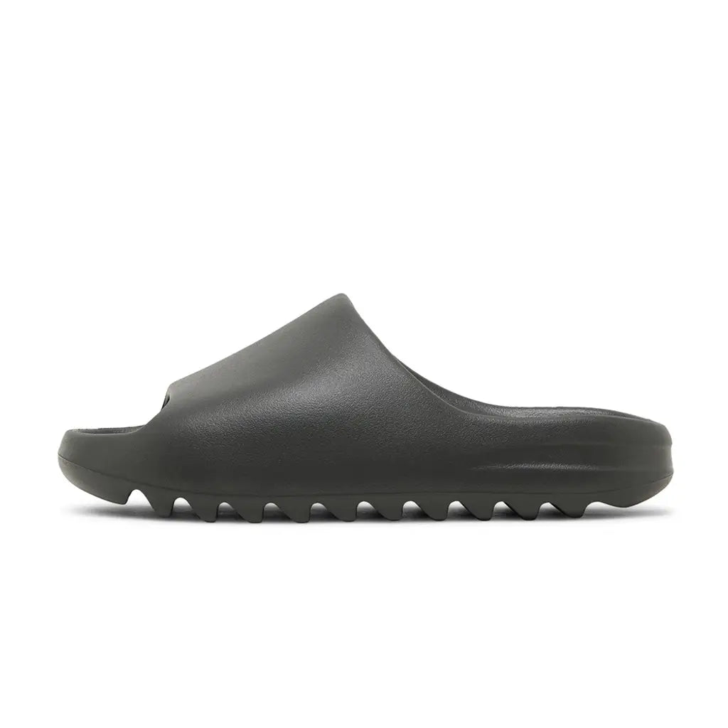 Yeezy Slide 'Dark Onyx'