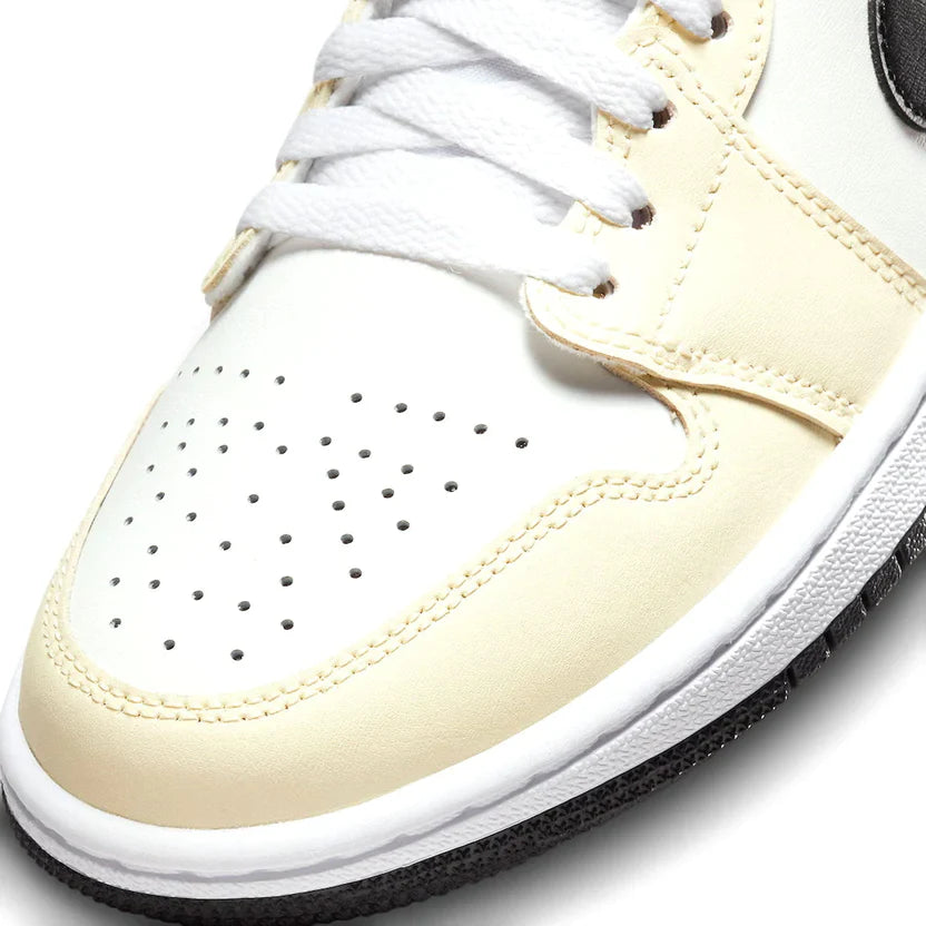 Jordan 1 Mid 'Coconut Milk' (W)