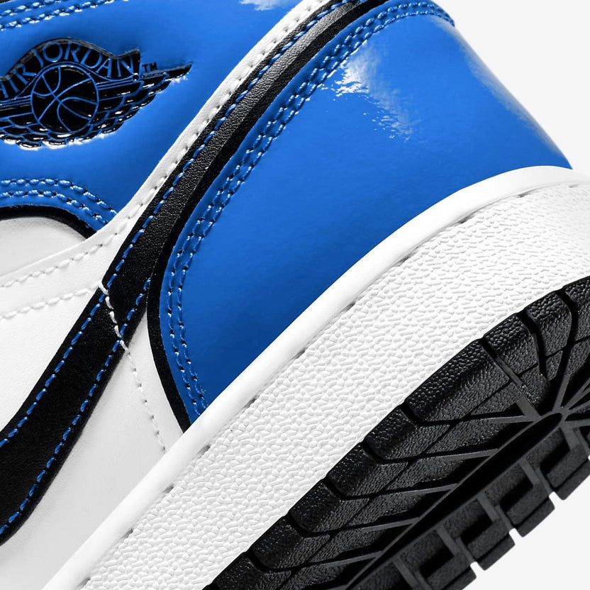 Jordan 1 Mid 'Signal Blue'