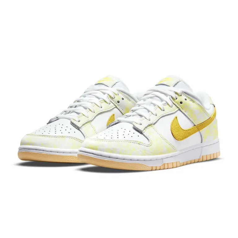 Nike Dunk Low 'Yellow Strike' (W)